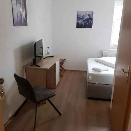 Zur Altstadt Hotel 3*